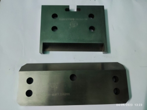Dao cắt tuốt dây điện